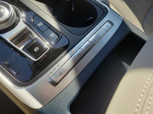 New 2026 Kia Carnival EX image 37