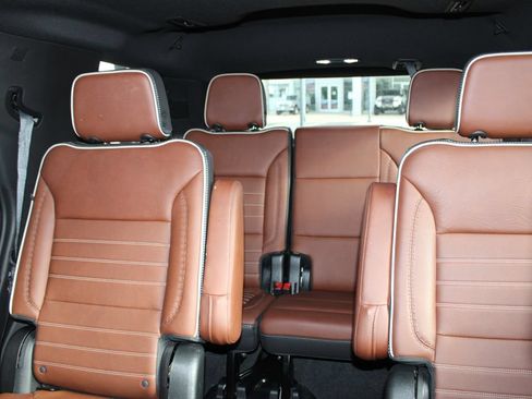 Used 2023 GMC Yukon Denali Ultimate w/ LPO, Floor Liner Package AWD/4WD image 55