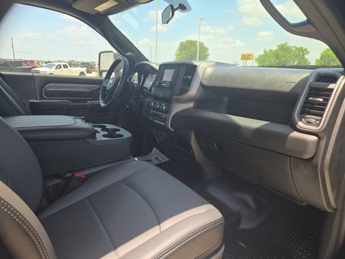 Used 2024 RAM 4500 Tradesman RWD image 15