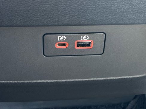 New 2025 Nissan Frontier SV w/ SV Convenience Package image 9