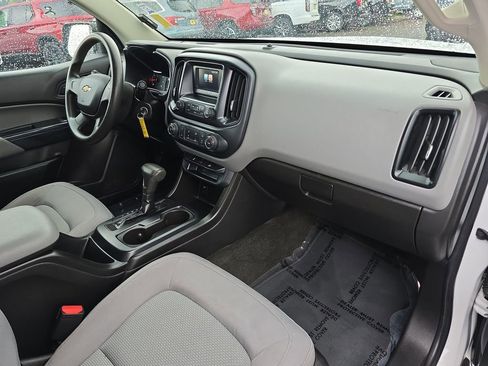Used 2017 Chevrolet Colorado W/T image 28