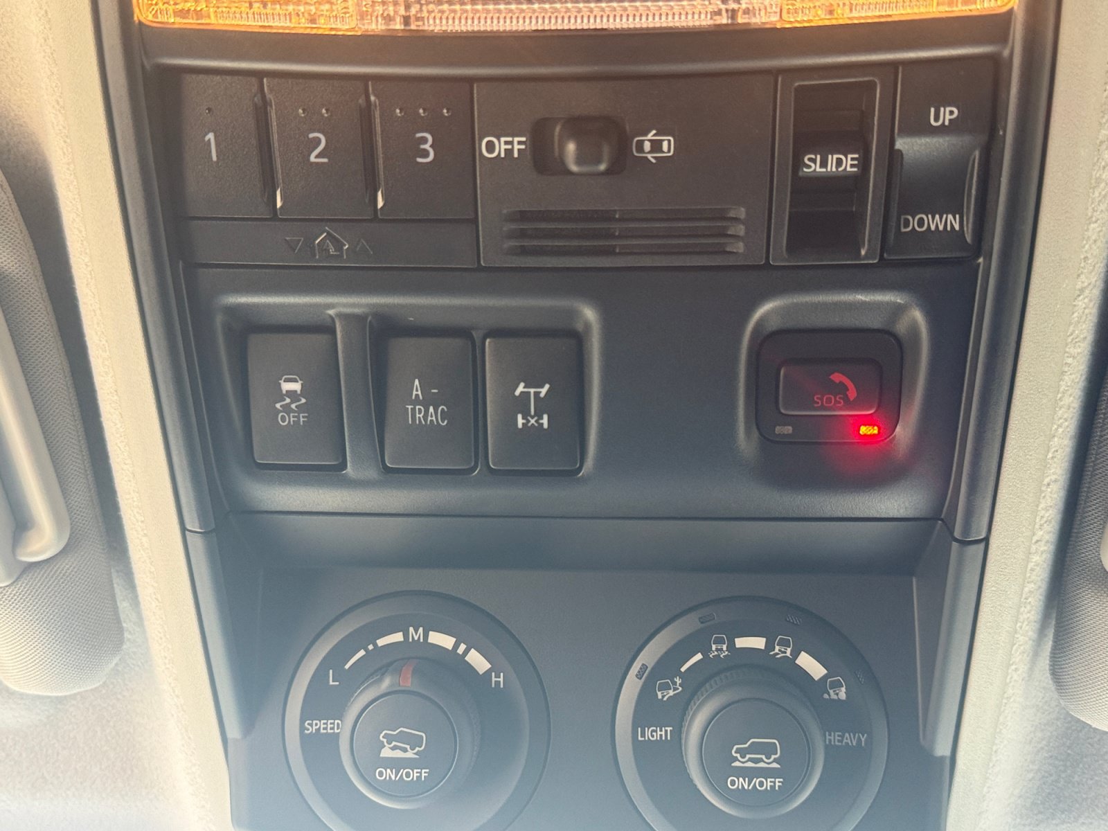 Used 2020 Toyota 4Runner Venture w/ Moonroof Package AWD/4WD image 16