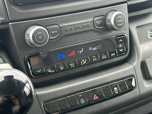New 2026 RAM ProMaster 3500 w/ Quick Order Package 22G SLT image 17