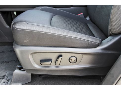 Used 2024 Nissan Pathfinder SV FWD image 30