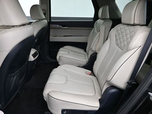 Used 2021 Hyundai Palisade Limited FWD image 28