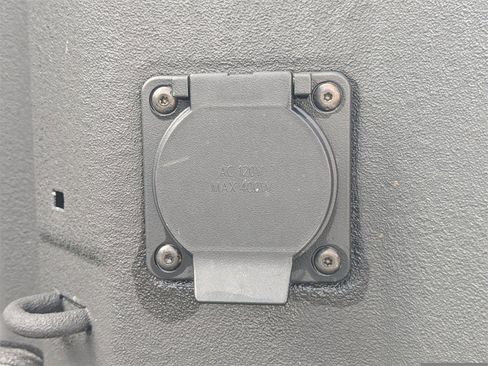 Certified 2025 Chevrolet Silverado 1500 Custom image 14