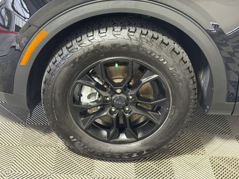 Used 2025 Kia Sportage X-Pro Prestige AWD/4WD image 12