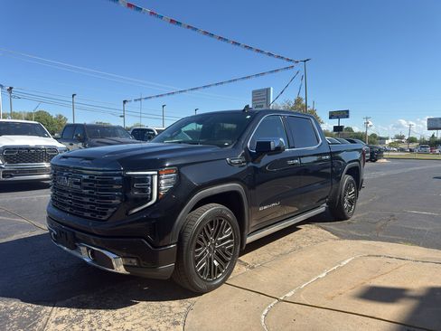 Used 2022 GMC Sierra 1500 Denali Ultimate image 4