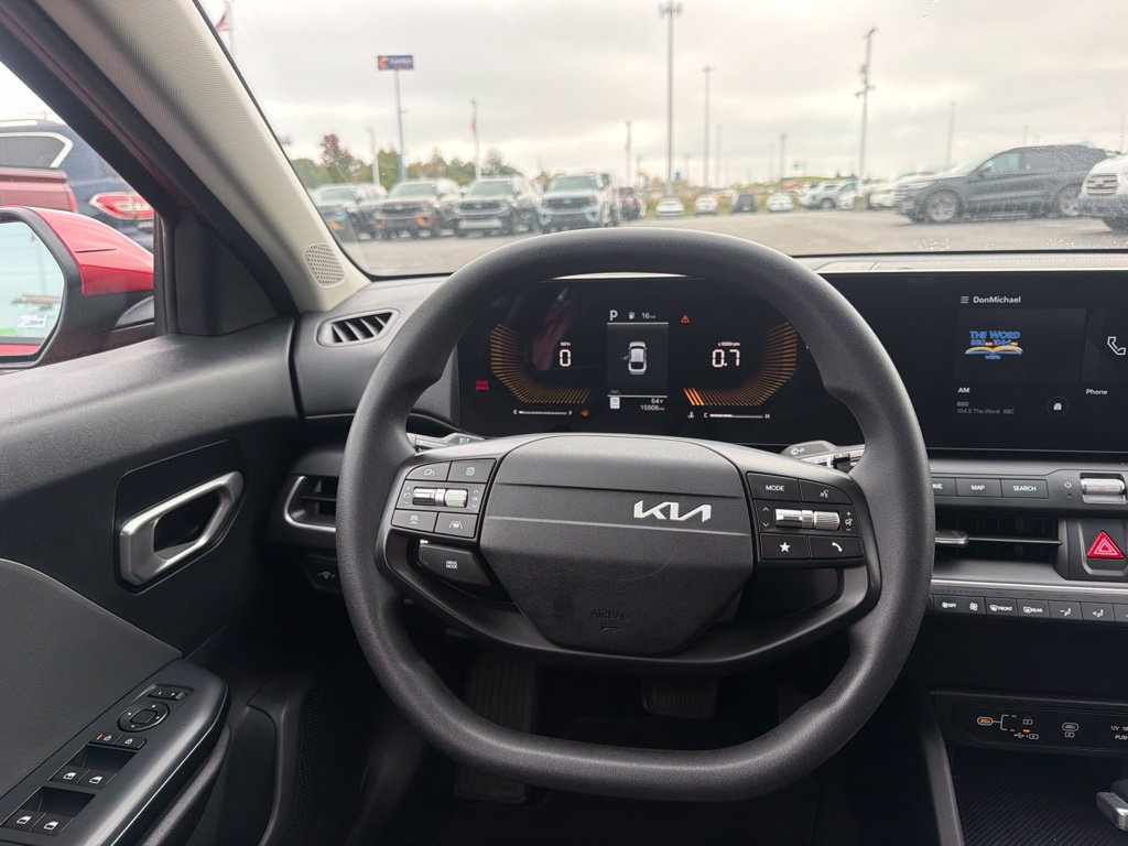 Used 2025 Kia K4 FWD image 21