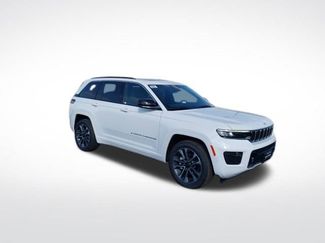 New 2025 Jeep Grand Cherokee Overland w/ Trailer Tow Package video 2