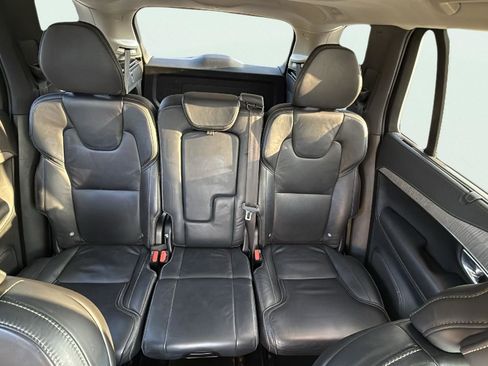 Used 2022 Volvo XC90 T6 Inscription w/ Climate Package image 19
