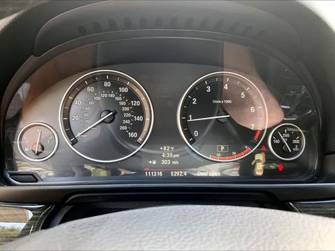 Used 2013 BMW 528i Sedan RWD image 25