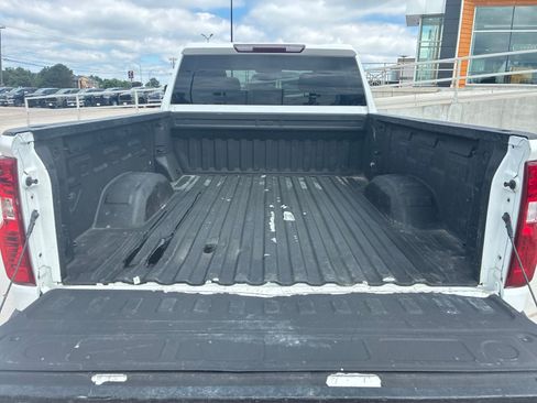 Used 2020 Chevrolet Silverado 2500 LT w/ Z71 Off-Road Package AWD/4WD image 5