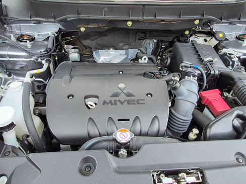 Used 2025 Mitsubishi Outlander Sport SE AWD/4WD image 34
