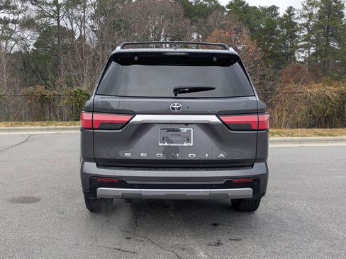 Used 2024 Toyota Sequoia Capstone image 6
