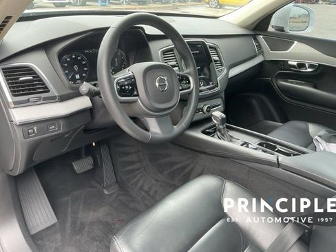 Used 2021 Volvo XC90 T5 Momentum w/ Protection Package Premier FWD image 26
