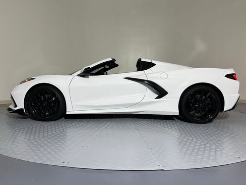 Used 2023 Chevrolet Corvette Stingray Preferred Cpe w/ 2LT image 2