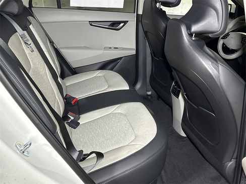 New 2025 Kia Niro Wave w/ Wave Preserve Package image 15