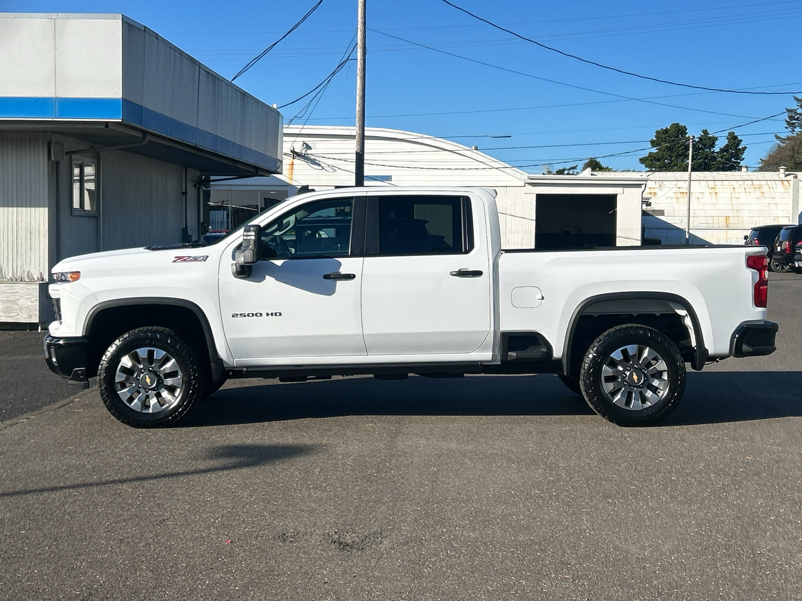 Used 2025 Chevrolet Silverado 2500 Custom w/ Custom Value Package AWD/4WD image 9
