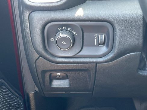 Used 2024 RAM 1500 Laramie AWD/4WD image 30