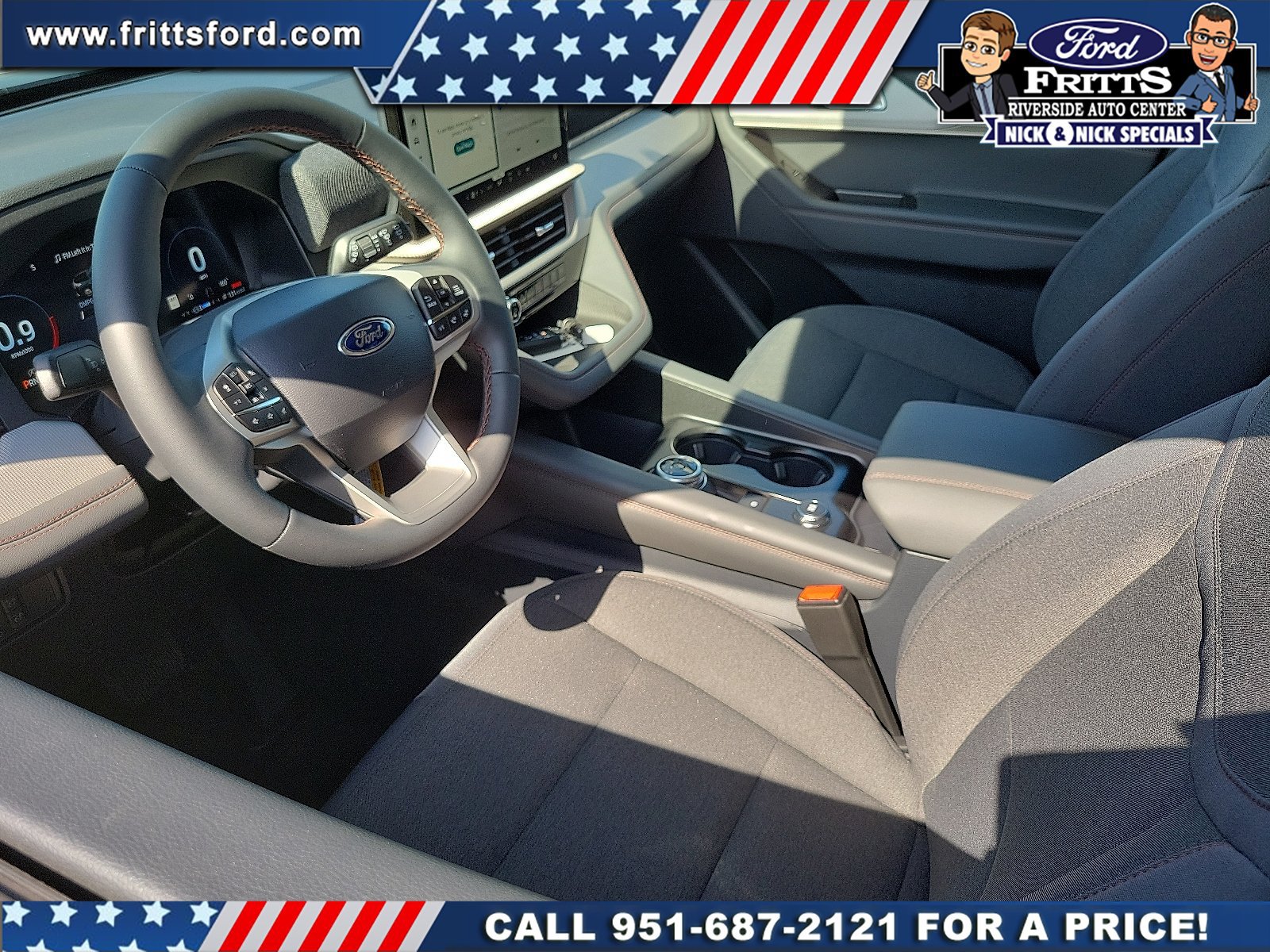 New 2026 Ford Explorer Active RWD image 3