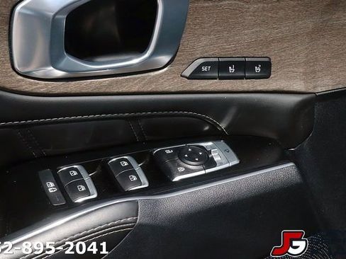 Certified 2023 Kia Sorento SX Prestige AWD/4WD image 13
