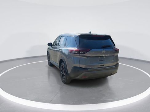 Used 2023 Nissan Rogue SV image 7