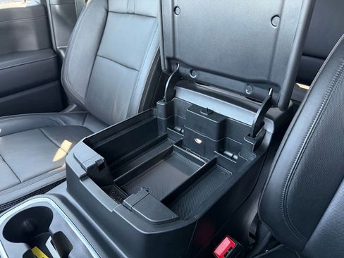 Used 2023 Chevrolet Silverado 3500 High Country image 22