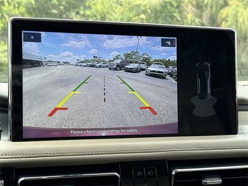 Used 2022 Lincoln Nautilus FWD image 27