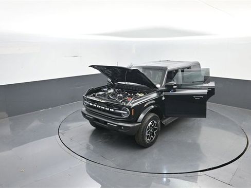 New 2025 Ford Bronco Outer Banks image 32