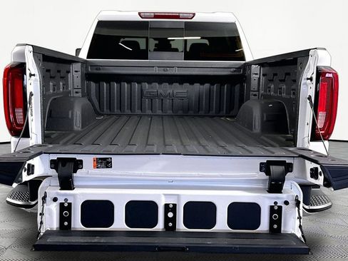 Used 2026 GMC Sierra 1500 SLT w/ SLT Premium Plus Package AWD/4WD image 7