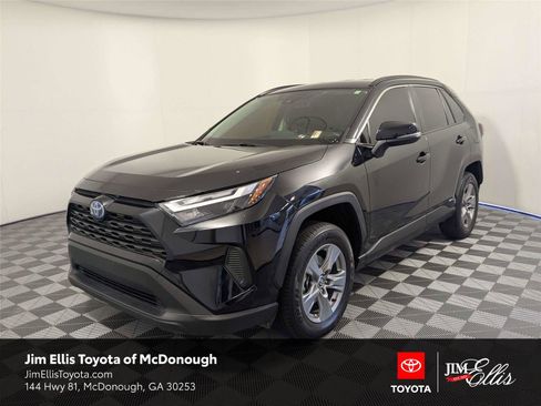 Used 2024 Toyota RAV4 LE AWD/4WD image 1