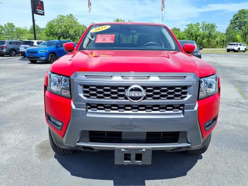 Certified 2025 Nissan Frontier SV w/ SV Convenience Package AWD/4WD image 12