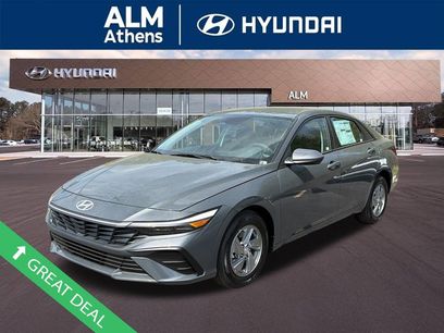 New 2026 Hyundai Elantra SE