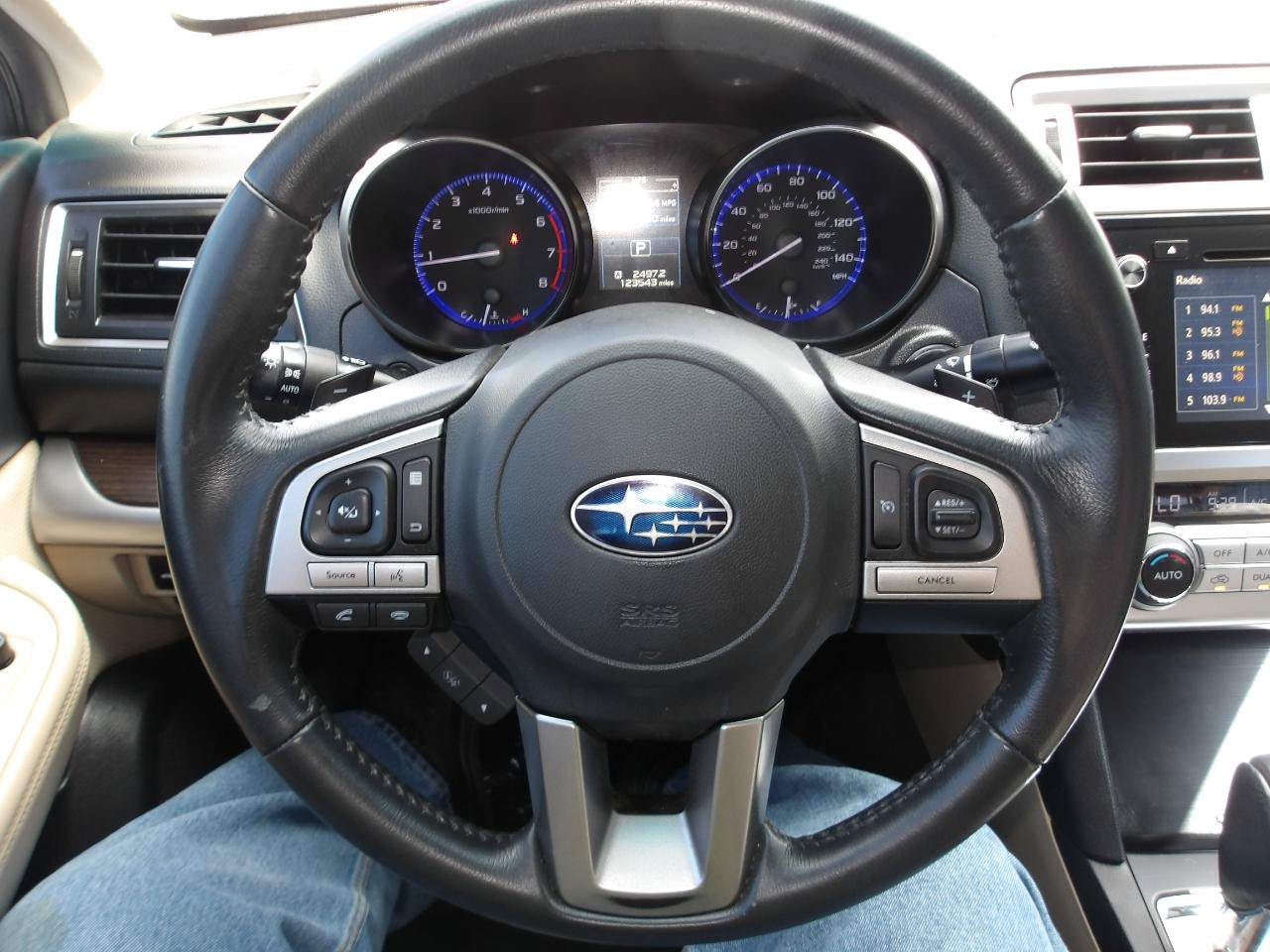 Used 2017 Subaru Legacy 2.5i Limited AWD/4WD image 14