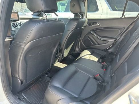 Used 2017 Mercedes-Benz GLA 250 image 18