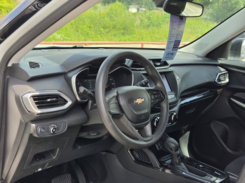 Used 2023 Chevrolet TrailBlazer LS AWD/4WD image 12