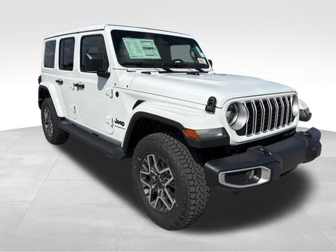 New 2026 Jeep Wrangler Unlimited Sahara AWD/4WD image 3