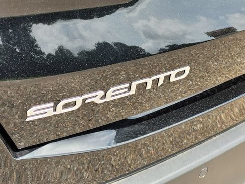 New 2026 Kia Sorento S w/ S Panoramic Sunroof Package FWD image 6