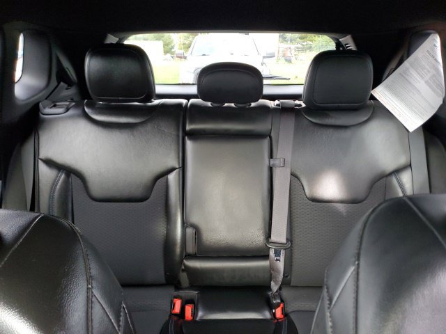 Used 2023 Jeep Compass Latitude w/ Convenience Group AWD/4WD image 13