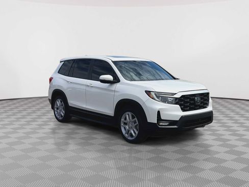 Certified 2024 Honda Passport EX-L image 2