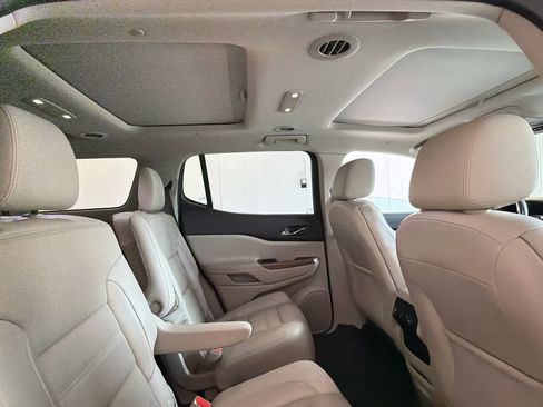 Used 2019 GMC Acadia Denali w/ Technology Package FWD image 35