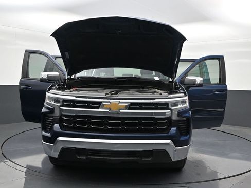 Used 2023 Chevrolet Silverado 1500 LT image 36