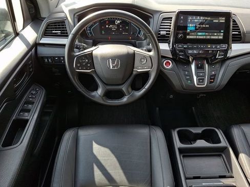 Used 2024 Honda Odyssey EX-L image 11