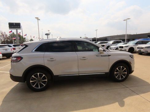 Certified 2023 Lincoln Nautilus FWD w/ Premium Package image 8