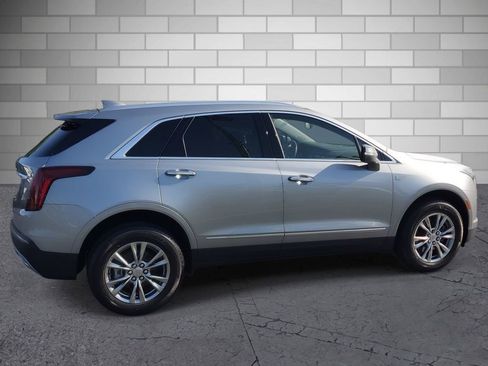 Used 2023 Cadillac XT5 Premium Luxury w/ LPO, Floor Liner Package FWD image 6
