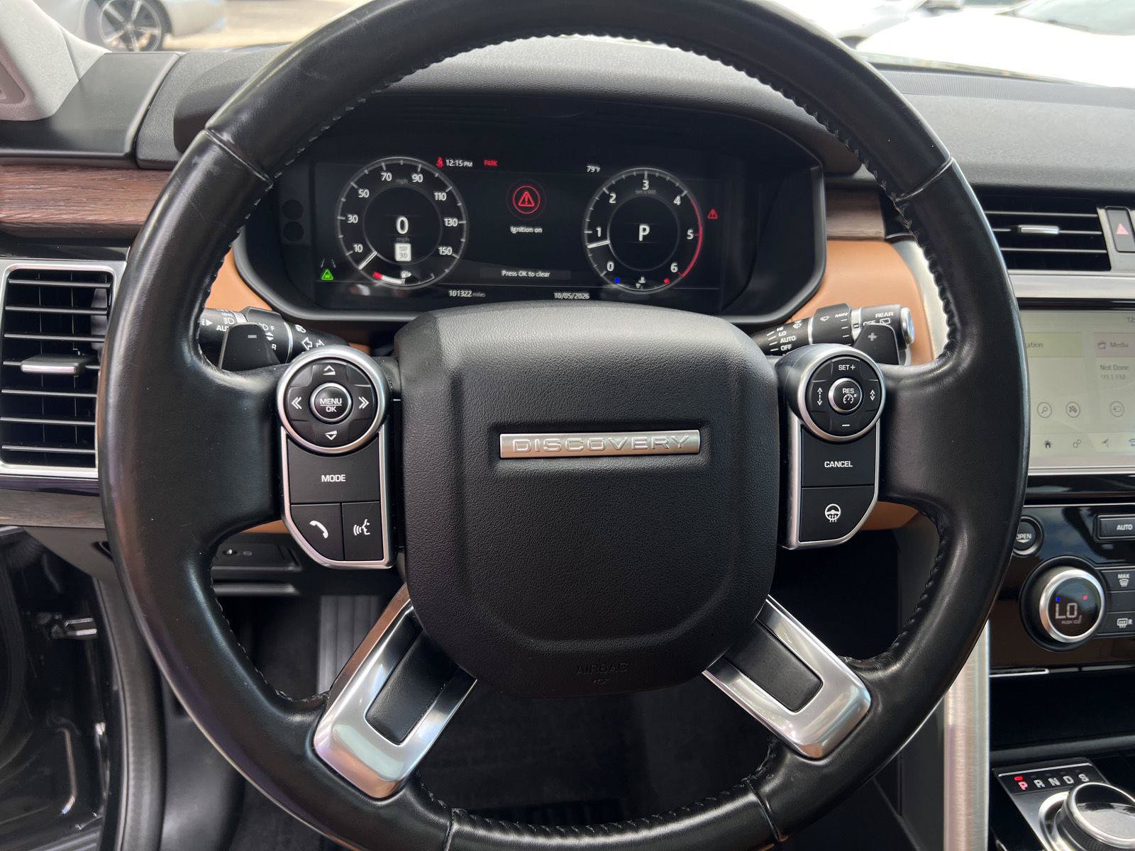 Used 2018 Land Rover Discovery HSE Luxury AWD/4WD image 21