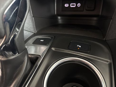 Used 2024 Chevrolet Equinox LT image 27