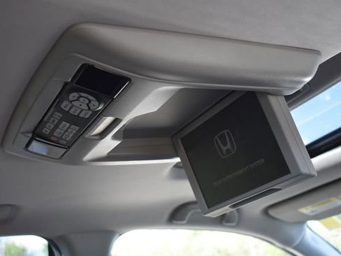 Used 2018 Honda Pilot Elite image 14