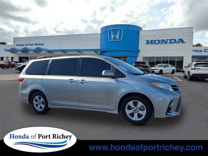 Used 2019 Toyota Sienna LE